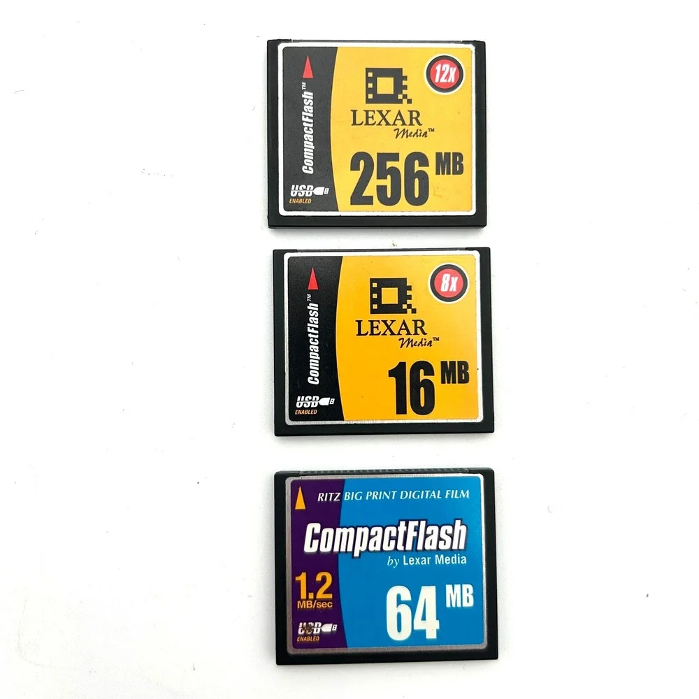 CompactFlash CF Card Storage Case Holder Wallet + 3 Memory Cards
